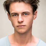 Бен Рэдклифф — Young Bruce