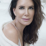 Lois Robbins — Female Party Guest