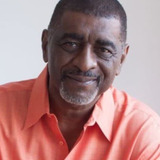 Седрик Кэннон — Leonard's Dad (uncredited)