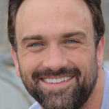 Джефф Босли — SFC Brown (uncredited)