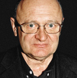 Maciej Damięcki — Caroler