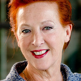 Loes Luca — Viola