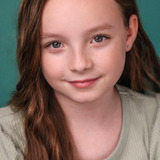 Lucy Capri — Riley