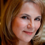 Лорелей Кинг — Anna's Publicist