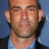 Gonzalo Menendez — Lieutenant