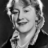 Юлия Зерда — Frau Westphal