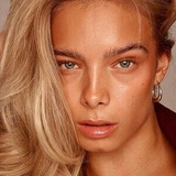 Mina Neighbour — Dancer