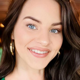Heather Ashley Boyd — Benji's Girlfriend (uncredited)
