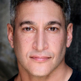 Джош Филип Вайнштейн — Dr. Dizon