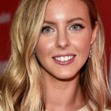 Hallie Meyers-Shyer — Lindsay