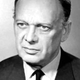 Lajos Básti — Trefort Ágost, kultuszminiszter