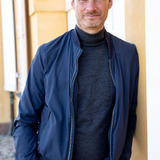 Jakob Øster — Amelia’s Father