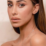 Belén Rodríguez — Laura Sanchez