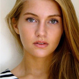 Эмми Кларк — Brie