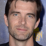Lucas Bryant — Tom Novak