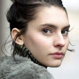 Romina Küper — Vera