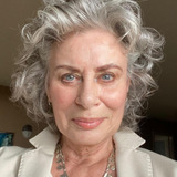 Мими Кьюзик — Eleanor Bannet