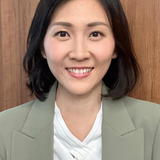千雪 — Jewelry shop customer