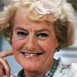 Truus Dekker — Mrs. Lanshof
