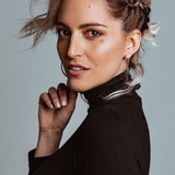 Valentina Frione — Mujer Nitkin