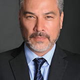 Mauricio Mendoza — Erasmo Sr.