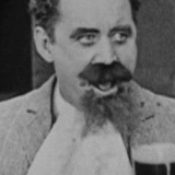 Джон Рэнд — Tramp Who Dives for Cigar (uncredited)