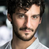 Леон Кук — Axia Restaurant Bartender