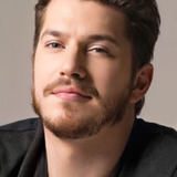 Caio Paduan — Dr. Victor