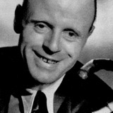 André Numès — L'homme qui se fait voler sa montre (uncredited)