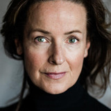 Niamh McHenry — Woman in Shop (uncredited)