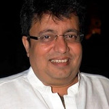 Neeraj Vora — Himself (uncredited)