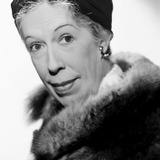 Edna May Oliver — Miss Pross