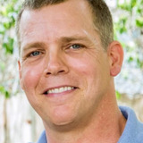 Тим Гриффин — Command Center Officer