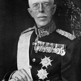 King Gustaf V — Self (archive footage)