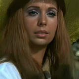 Lynn Endersson — Dueña de la Pensión Real