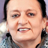 Dolly Ahluwalia — Naina's Mother
