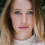 Emilie Cocquerel — Annika