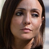 Ambra Angiolini — Laura