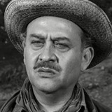 Rodolfo Hoyos Jr. — Desk Sergeant (uncredited)