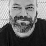 Uri Schwarz — Interpol Agent (uncredited)