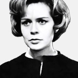 Montserrat Julió — Servant