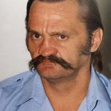 Dan Sumikowski — Wiesiek