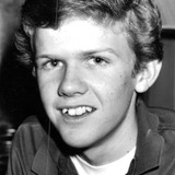 Robert MacNaughton — Michael