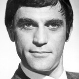 Cliff Gorman — Lt. Andrews