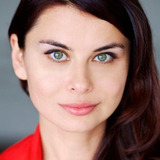 Oksana Lada — Mamoschka's Hostess