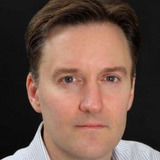 Matt Nicholas — Crime Scene Investigator (uncredited)