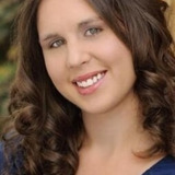 Хейли Ганье — Survivor (uncredited)