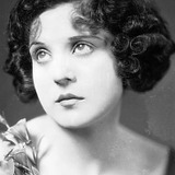 Fritzi Brunette — Bit Part (uncredited)