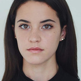 Сара Мэй Соммерс — Young Girl (uncredited)