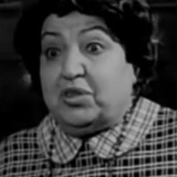 Ρένα Πασχαλίδου — Mrs. Koutsomiha